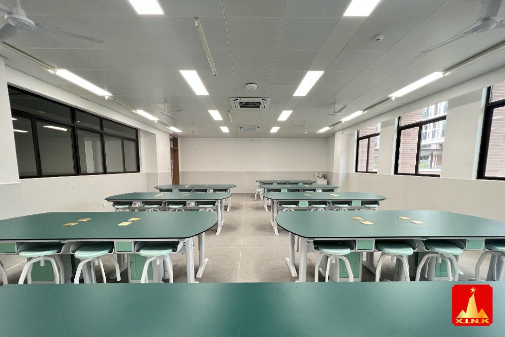 探究<a href='http://www.w8237.cn/' target='1' style='font-size:14px; font-weight:bold; color:#0080ff;'>物理實(shí)驗(yàn)室</a>