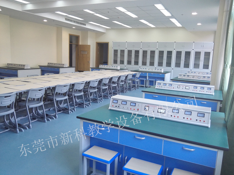 <a href='http://www.w8237.cn/' target='1' style='font-size:14px; font-weight:bold; color:#0080ff;'>物理實(shí)驗(yàn)室</a>教室