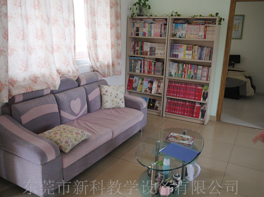 學校<a href='http://www.w8237.cn' target='1' style='font-size:14px; font-weight:bold; color:#0080ff;'>心理咨詢室</a>