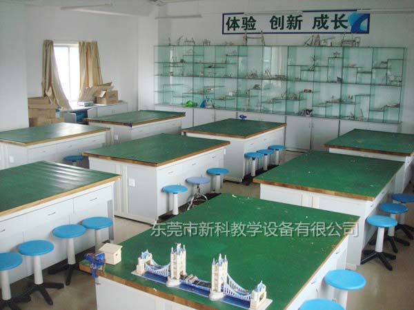 <a href='http://www.w8237.cn/chanpinyiji/37-1.html' target='1' style='font-size:18px; font-weight:bold; color:#ff0000;'>通用技術實驗室設備</a>