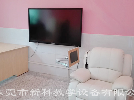 <a href='http://www.w8237.cn' target='1' style='font-size:14px; font-weight:bold; color:#0080ff;'>心理咨詢室</a>布置