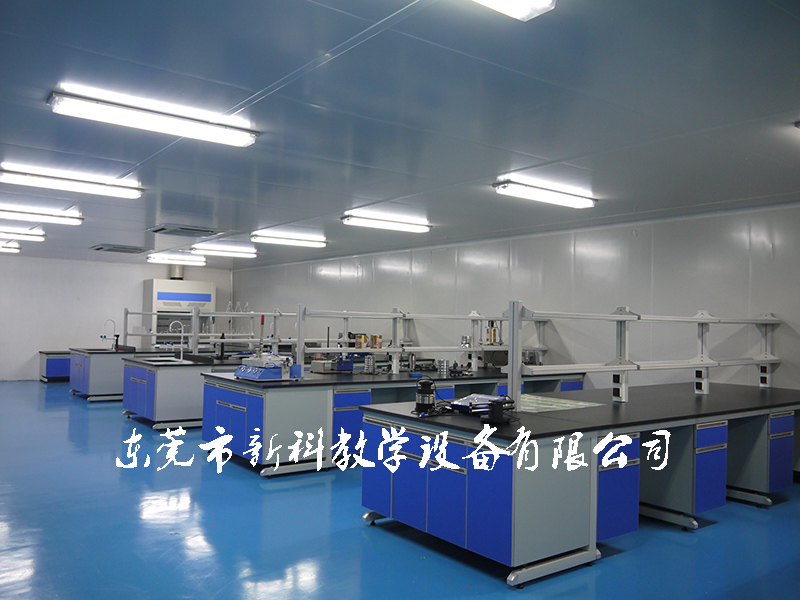 <a href='http://www.w8237.cn/products/63-1.html' target='1' style='font-size:18px; font-weight:bold; color:#000000;'>中央實驗臺</a>案例